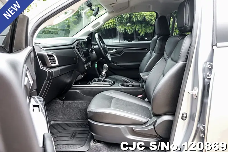 Isuzu D-Max in Silver for Sale Image 11