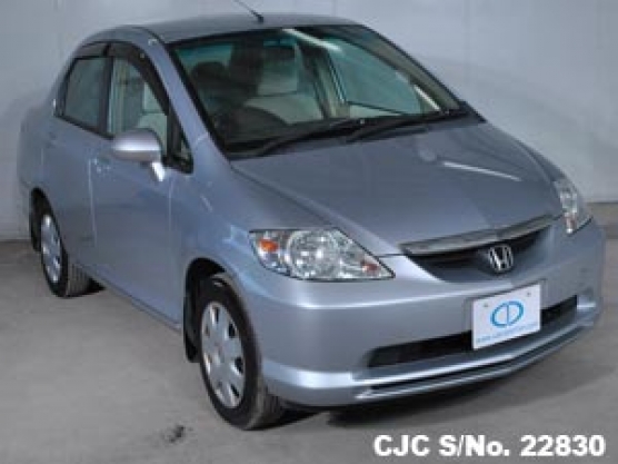2004 Honda / Fit/ Aria Stock No. 22830