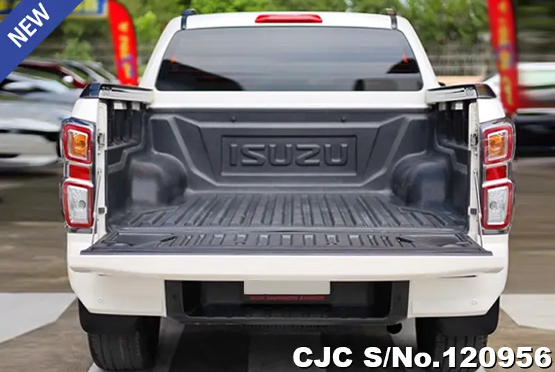 Isuzu D-Max in White for Sale Image 8