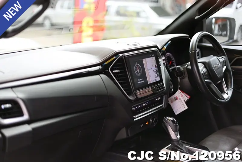 Isuzu D-Max in White for Sale Image 12