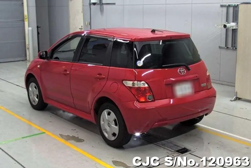 Toyota IST in Red for Sale Image 1