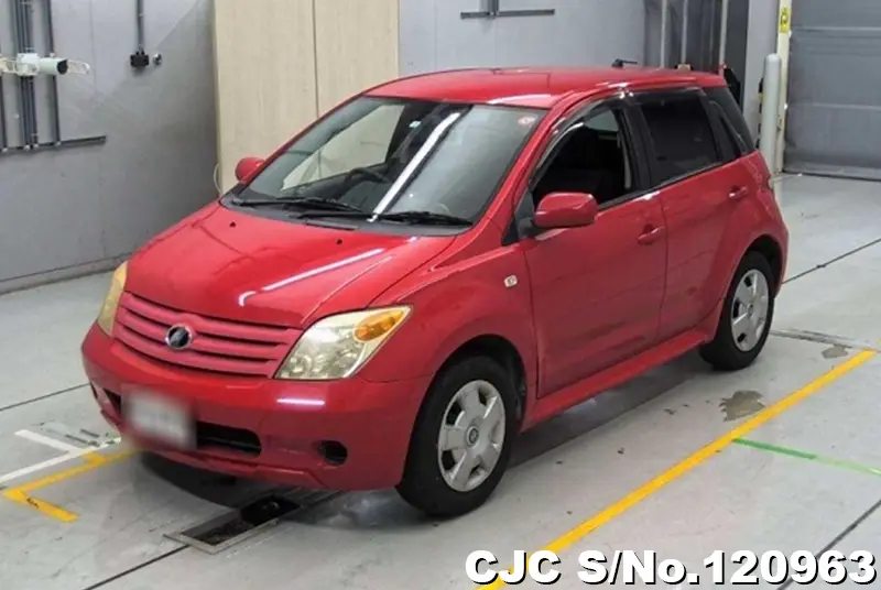 Toyota IST in Red for Sale Image 3