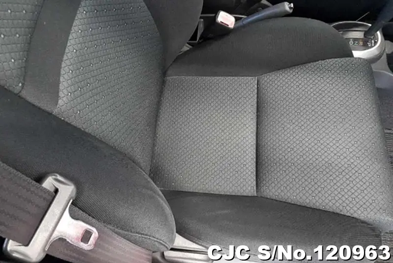 Toyota IST in Red for Sale Image 7