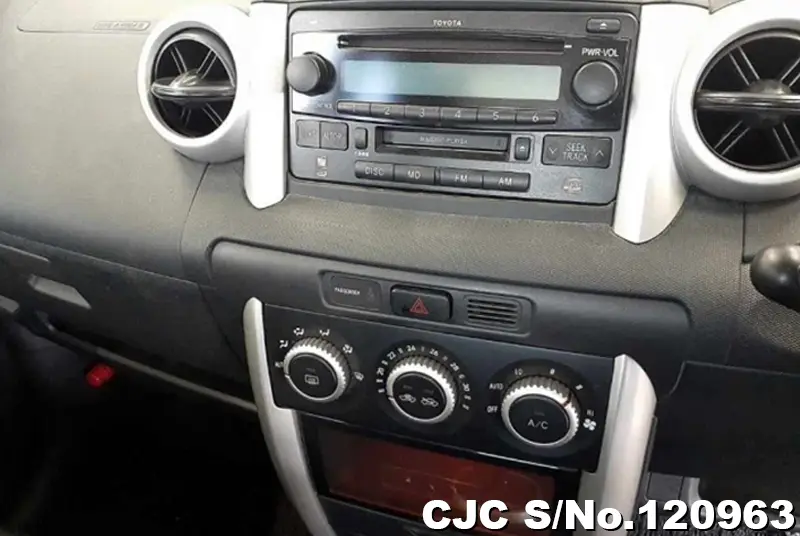 Toyota IST in Red for Sale Image 9