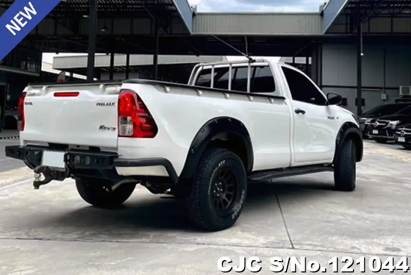 Toyota Hilux in White for Sale Image 1