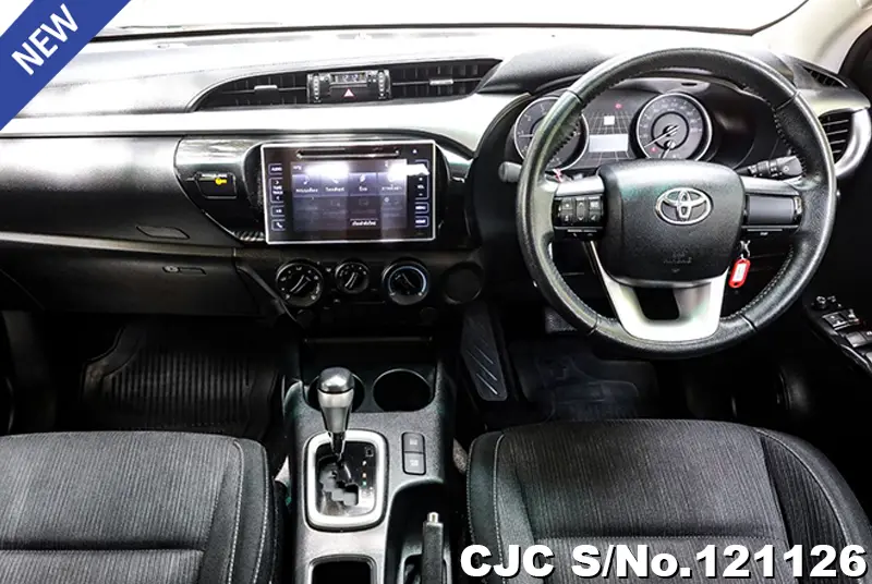 Toyota Hilux in White for Sale Image 9