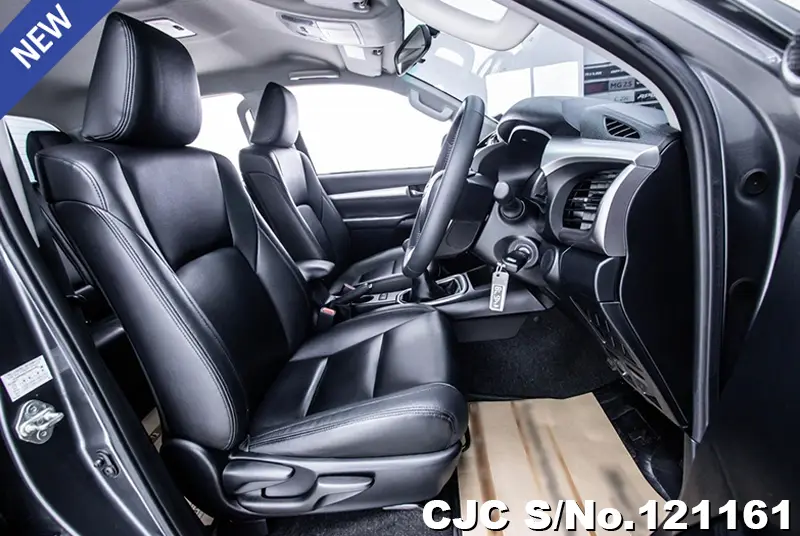 Toyota Hilux in Gray for Sale Image 7