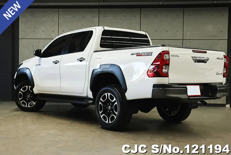 Toyota Hilux in White for Sale Image 1