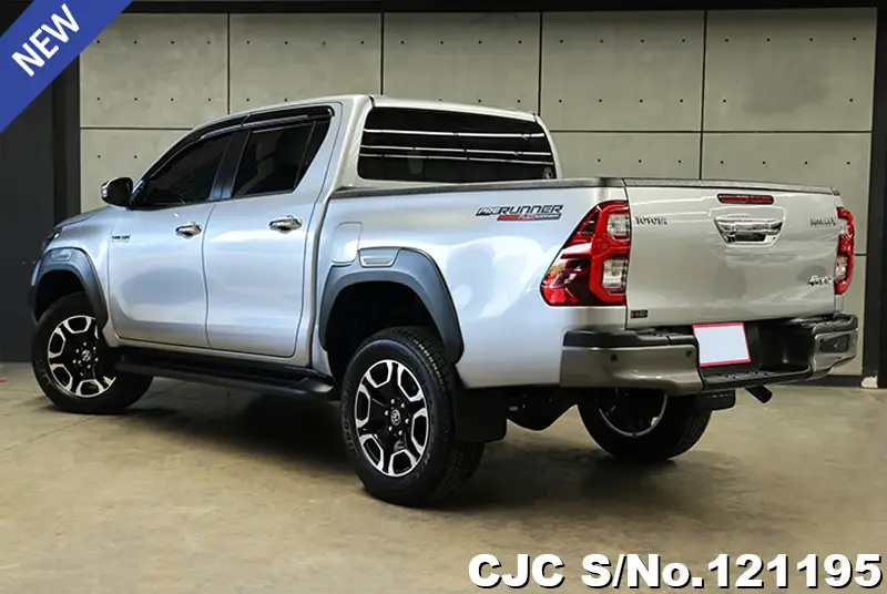 Toyota Hilux in Silver for Sale Image 1