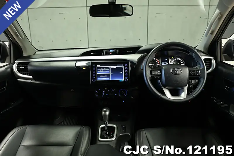 Toyota Hilux in Silver for Sale Image 5