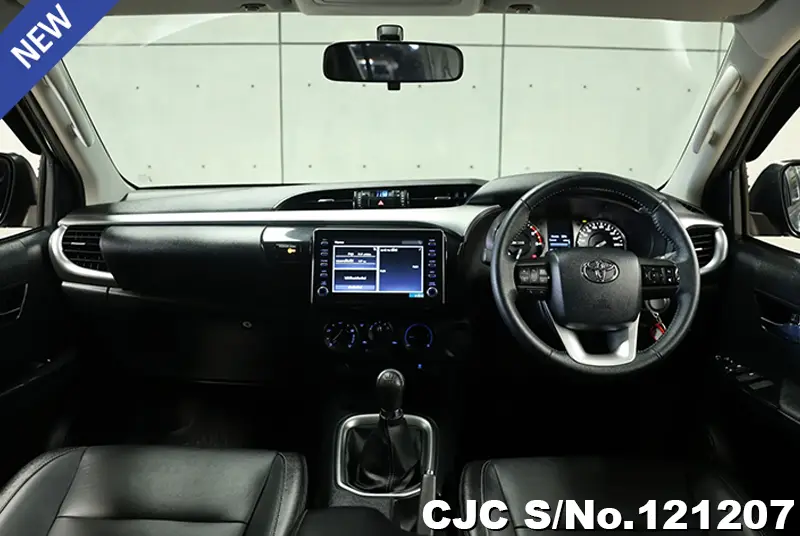 Toyota Hilux in Gray for Sale Image 5