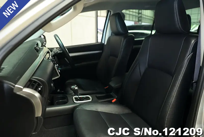 Toyota Hilux in Silver for Sale Image 7