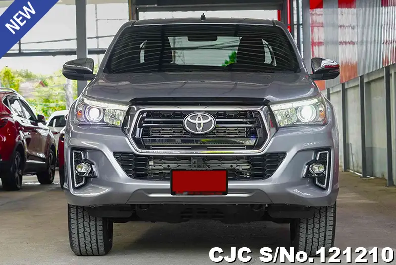 Toyota Hilux in Gray for Sale Image 4