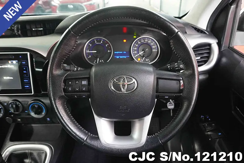 Toyota Hilux in Gray for Sale Image 9