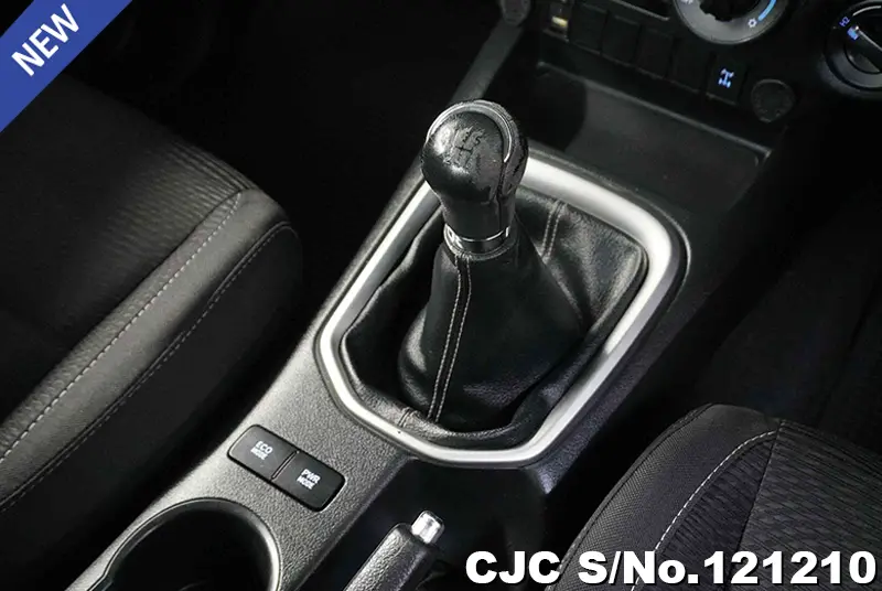 Toyota Hilux in Gray for Sale Image 12
