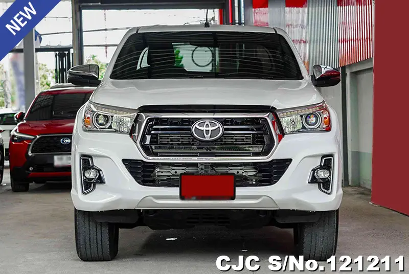 Toyota Hilux in White for Sale Image 4