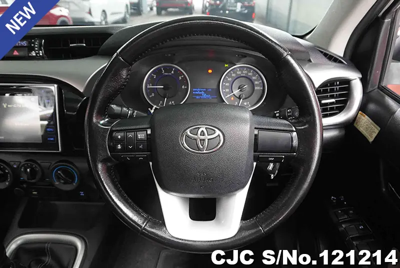 Toyota Hilux in White for Sale Image 10
