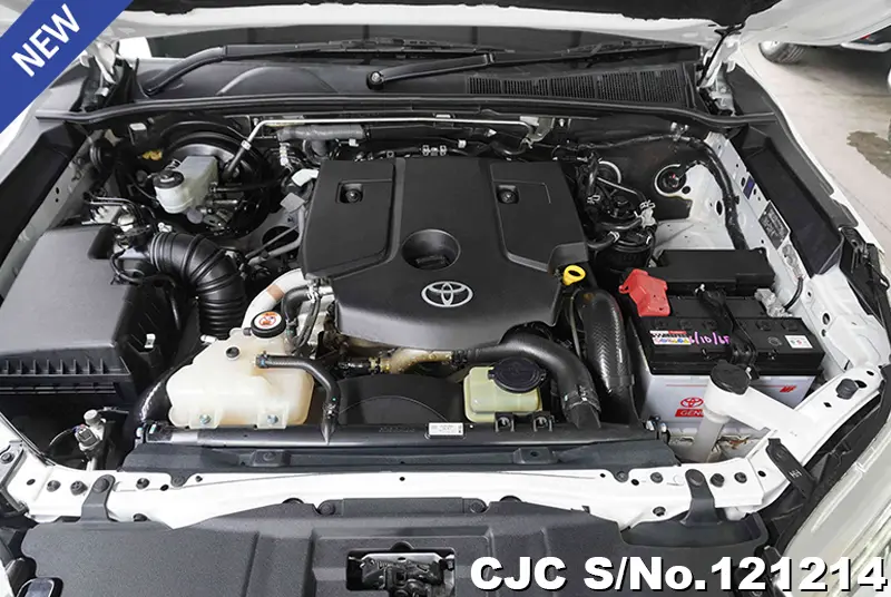 Toyota Hilux in White for Sale Image 14