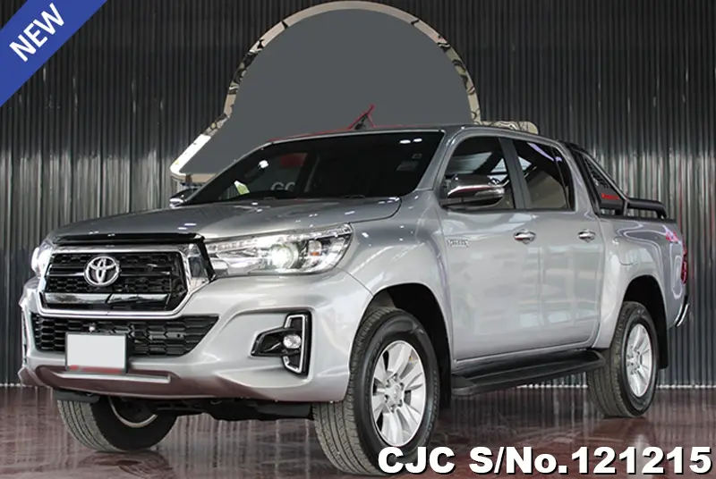 Toyota Hilux in Gray for Sale Image 3