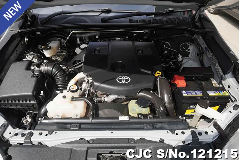 Toyota Hilux in Gray for Sale Image 13