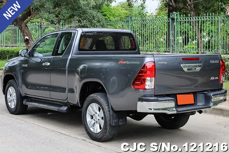 Toyota Hilux in Gray for Sale Image 1
