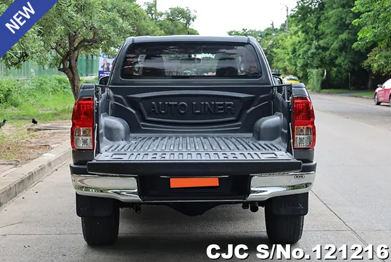 Toyota Hilux in Gray for Sale Image 8