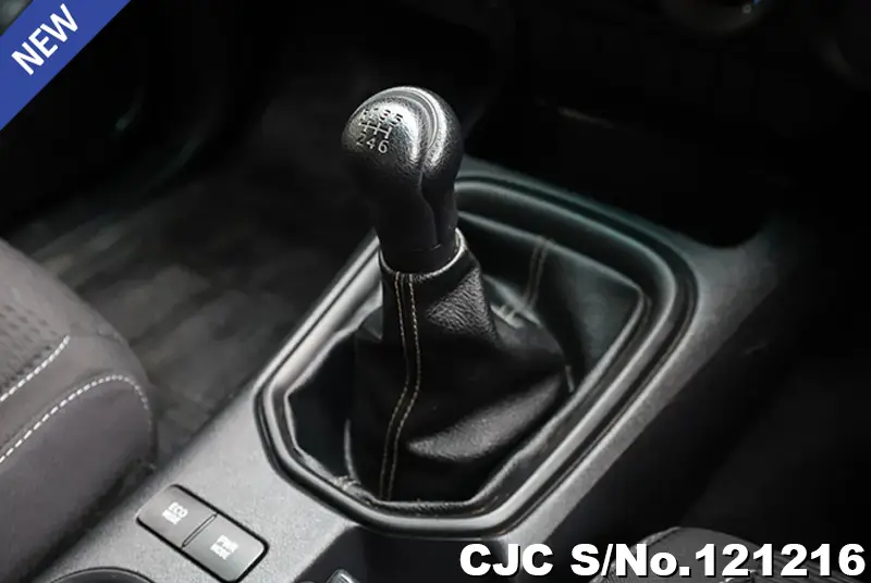 Toyota Hilux in Gray for Sale Image 16