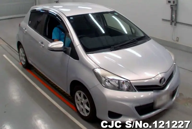 Toyota / Vitz 2014