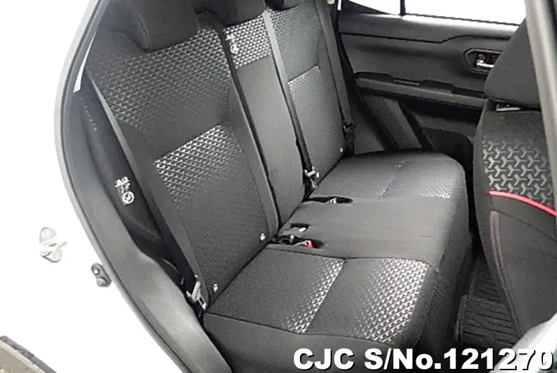 Toyota Raize in White for Sale Image 12