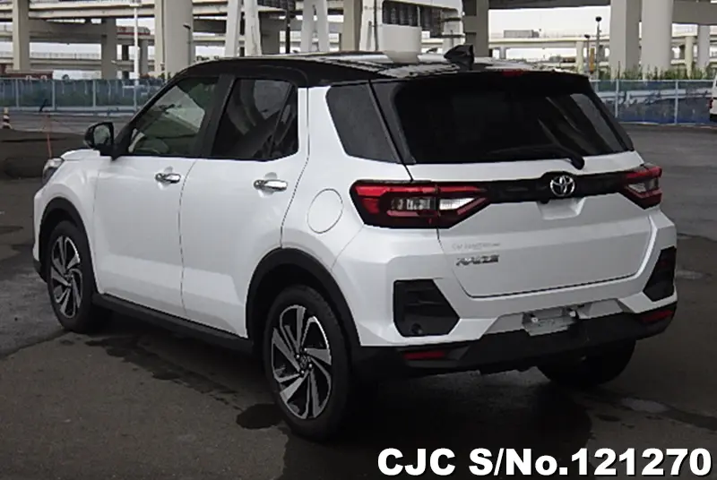 Toyota Raize in White for Sale Image 1