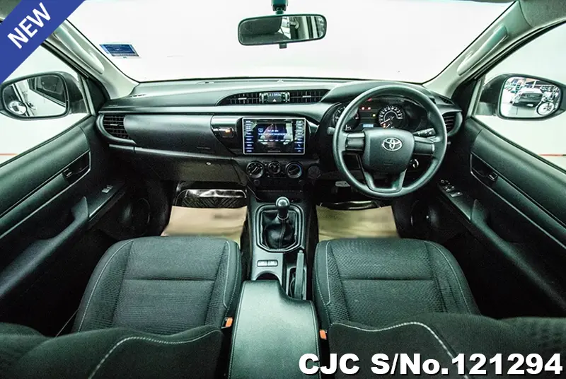 Toyota Hilux in White for Sale Image 5