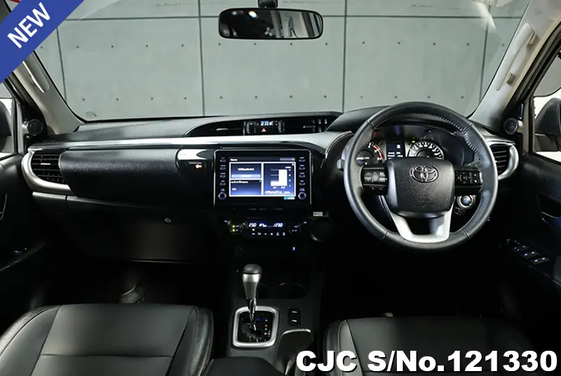 Toyota Hilux in Gray for Sale Image 5