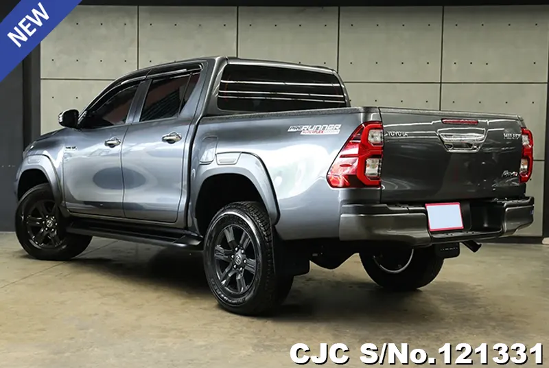 Toyota Hilux in Gray for Sale Image 1