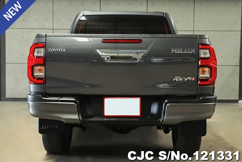 Toyota Hilux in Gray for Sale Image 3