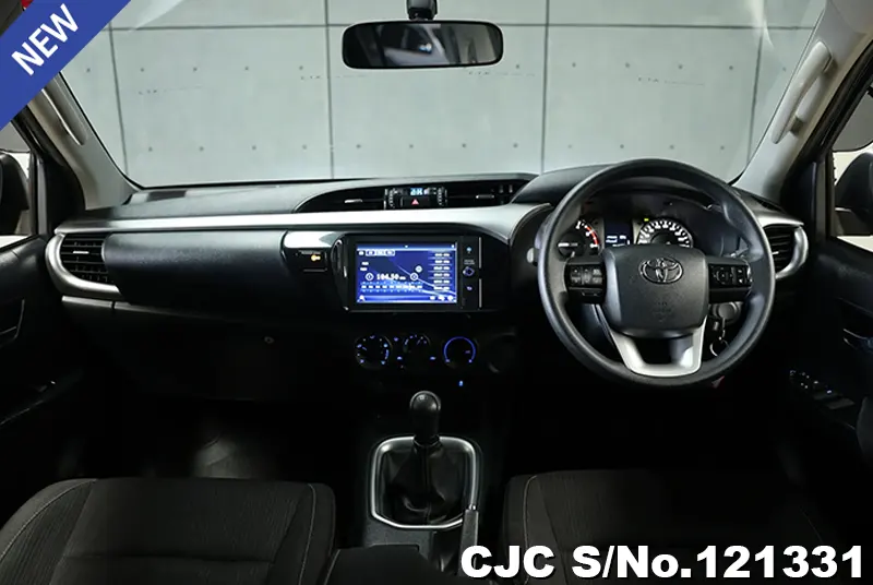Toyota Hilux in Gray for Sale Image 5