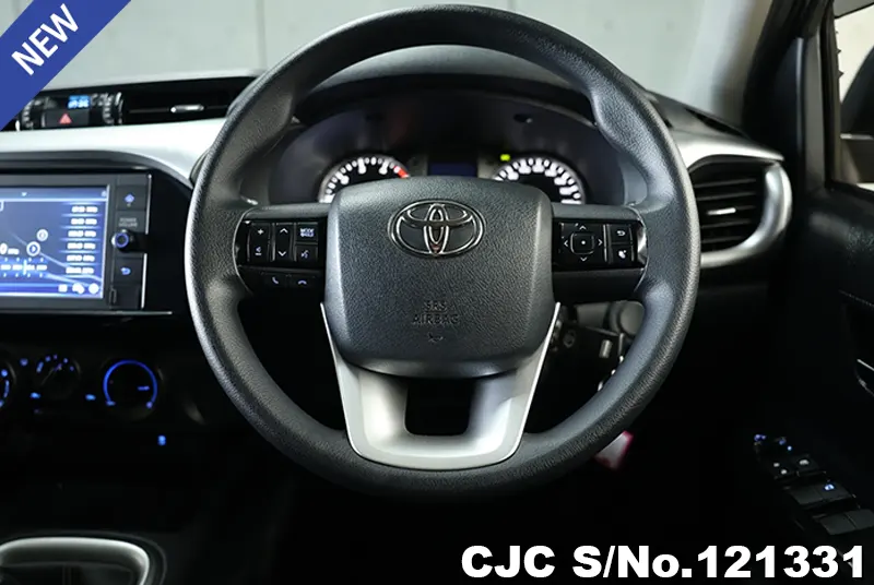 Toyota Hilux in Gray for Sale Image 9