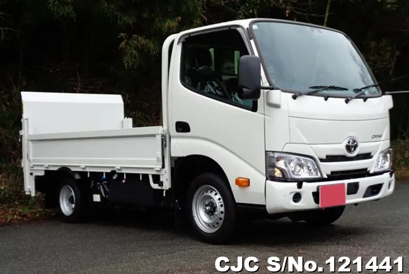 Toyota / Dyna 2023