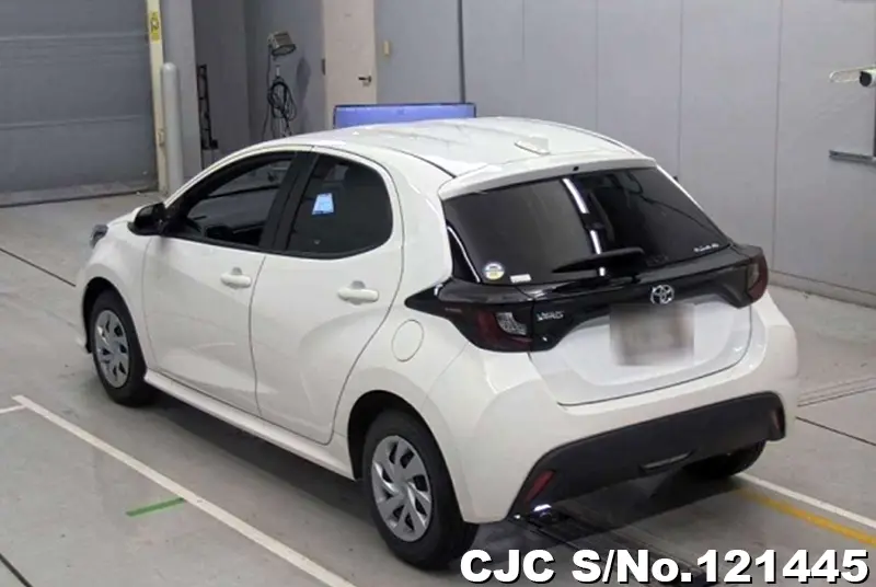Toyota Yaris in White for Sale Image 1