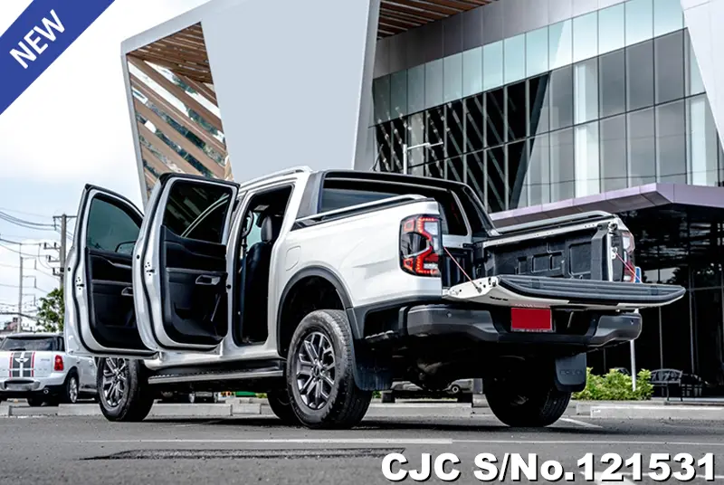 Ford Ranger in White for Sale Image 7