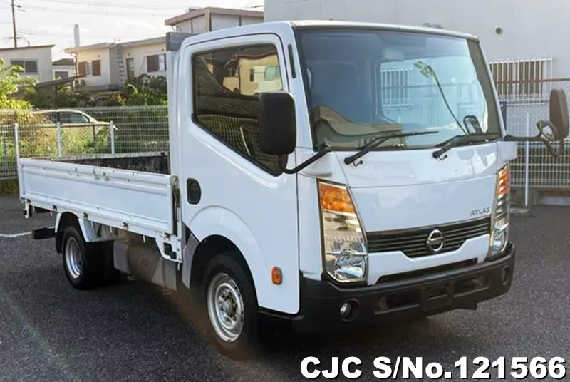 Nissan / Atlas 2015