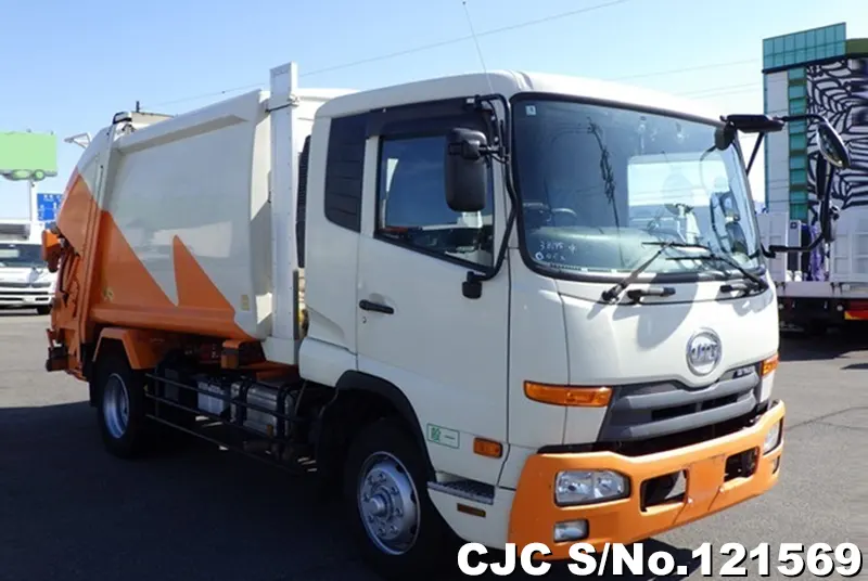 Nissan / Condor 2015