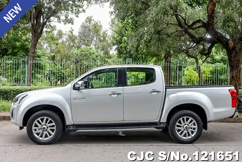 Isuzu D-Max in Silver for Sale Image 7