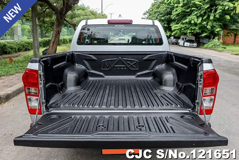 Isuzu D-Max in Silver for Sale Image 8