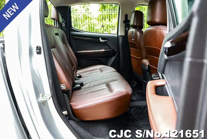 Isuzu D-Max in Silver for Sale Image 12