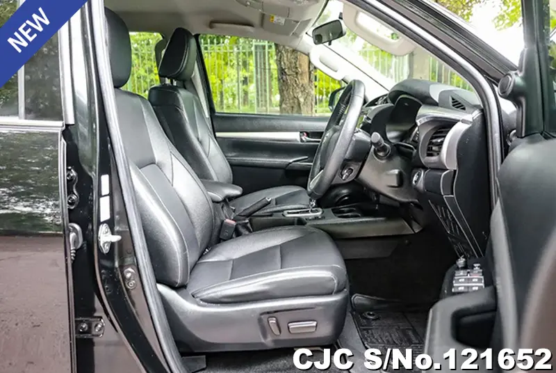 Toyota Hilux in Black for Sale Image 10