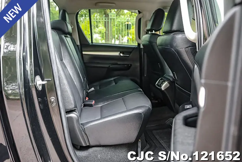 Toyota Hilux in Black for Sale Image 12