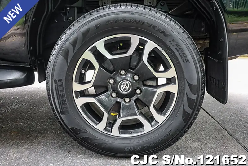 Toyota Hilux in Black for Sale Image 15