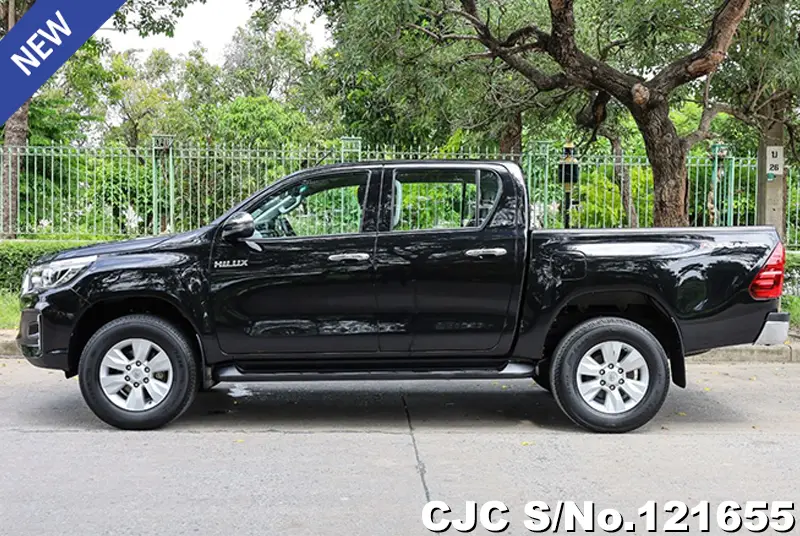 Toyota Hilux in Black for Sale Image 7