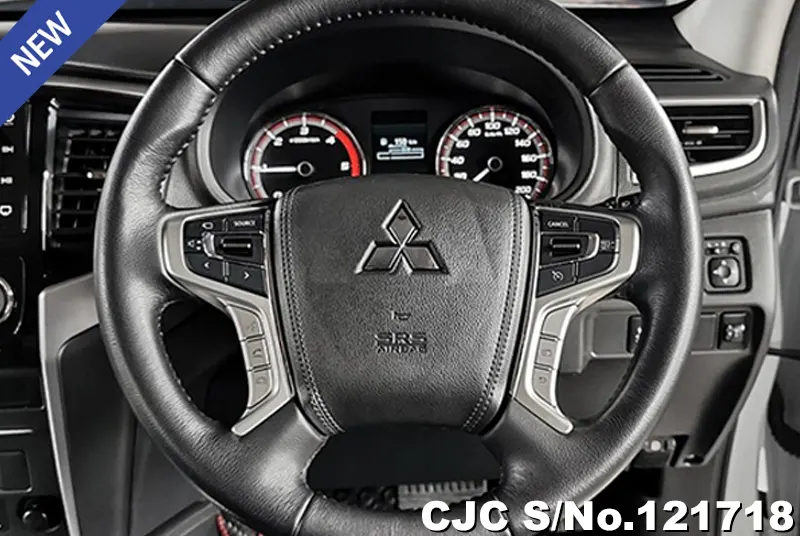 Mitsubishi Triton in White for Sale Image 9