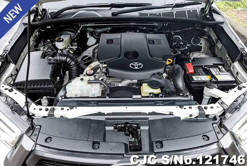 Toyota Hilux in White for Sale Image 15